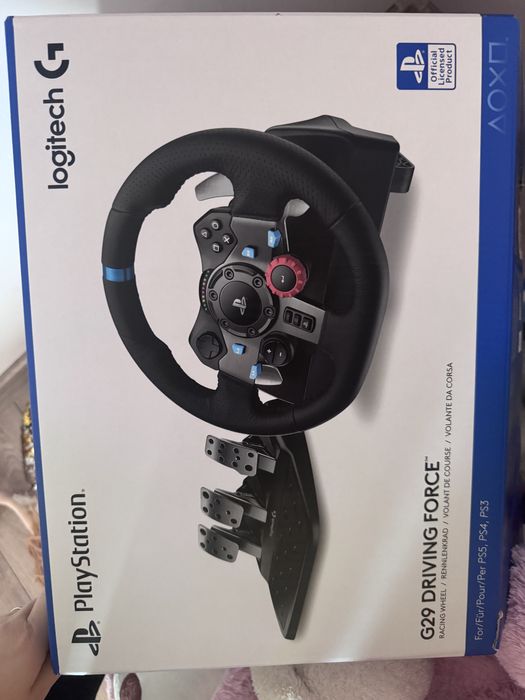 Sprzedam kierownice i pedaly Logitech g29