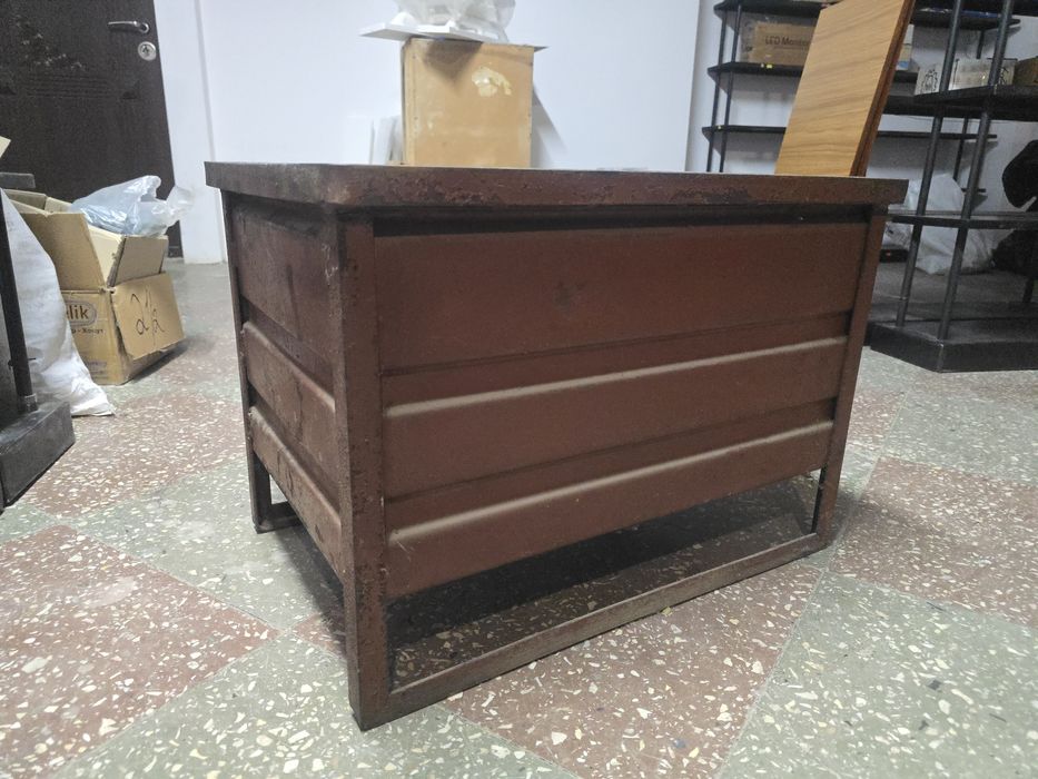 Металевий ящик 600*400*300