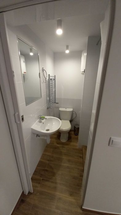 Здається житло подобово. Корець.