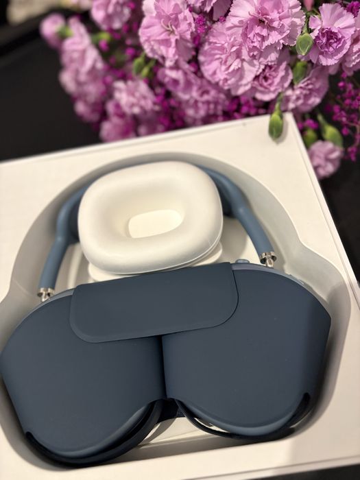 AirPods Max Blue