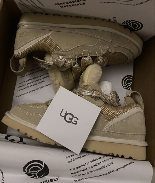Damskie buty zimowe UGG K LowMel Dune 38