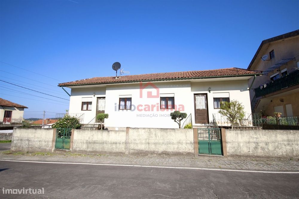 Moradia T3+1 em Vila das Aves, Santo Tirso