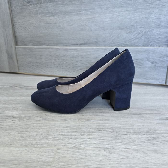 Якісні жіночі Туфлі Tamaris на низькому каблуку сині