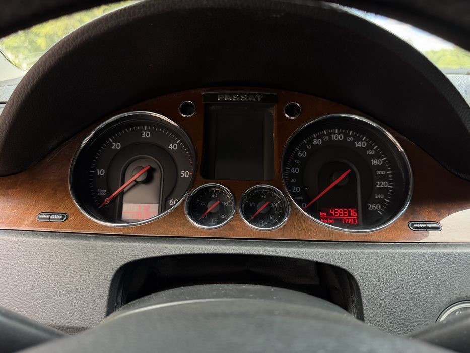 Volkswagen Passat B6 2007 рік 2.0 Дизель Механічна 6-ступ! Гарний стан!!
