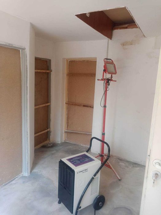 WYPOŻYCZALNIA osuszaczy WYNAJEM osuszacz powietrza OZONATOR DO AUT