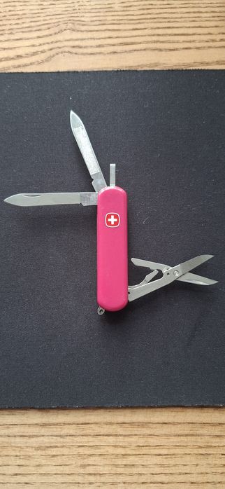 Швейцарский нож Victorinox Wenger одним лотом