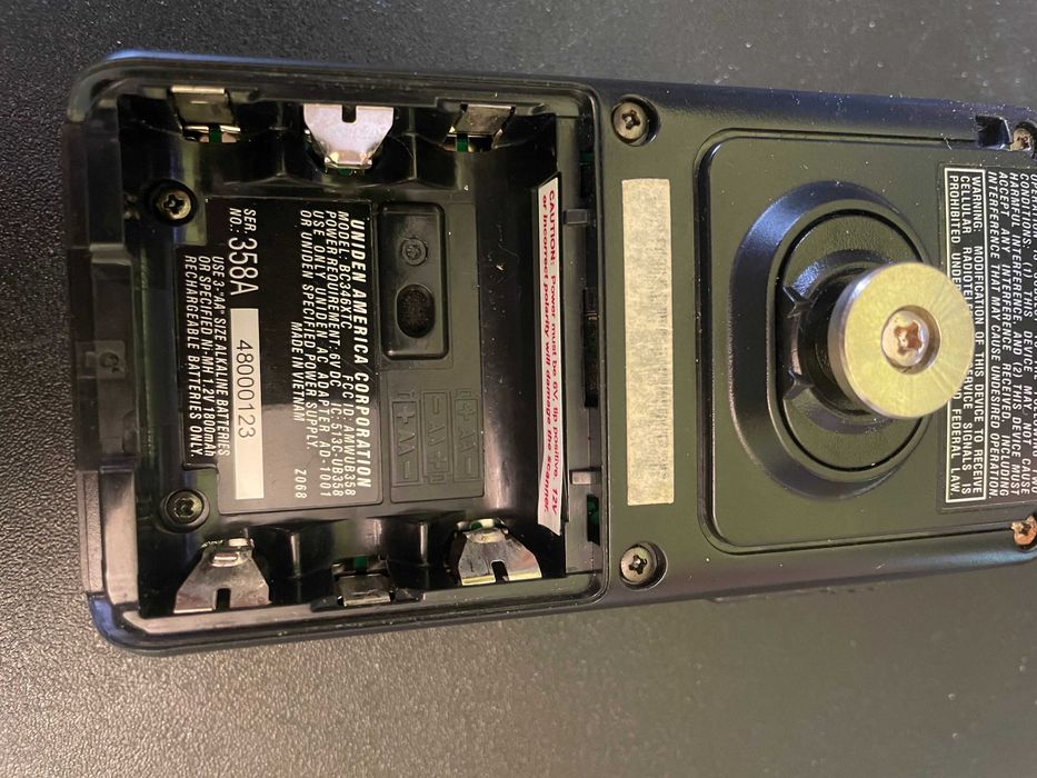 Uniden BC346XTC радіо сканер. Сканер радіохвилі