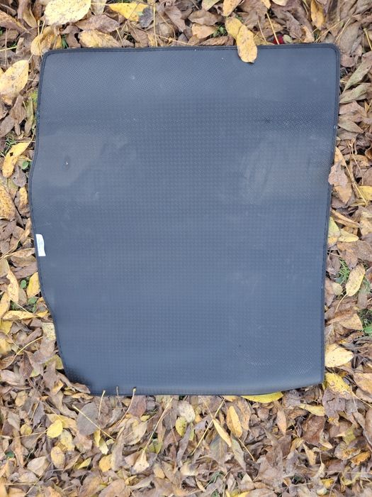 Оригінальний Килимок в Багажник Ford Kuga