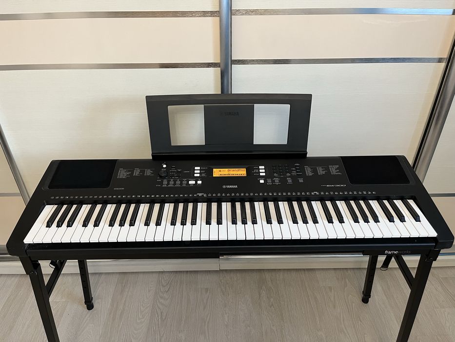 Професійний Синтезатор Yamaha EW-300!!! Динамічне піаніно, клавіши.