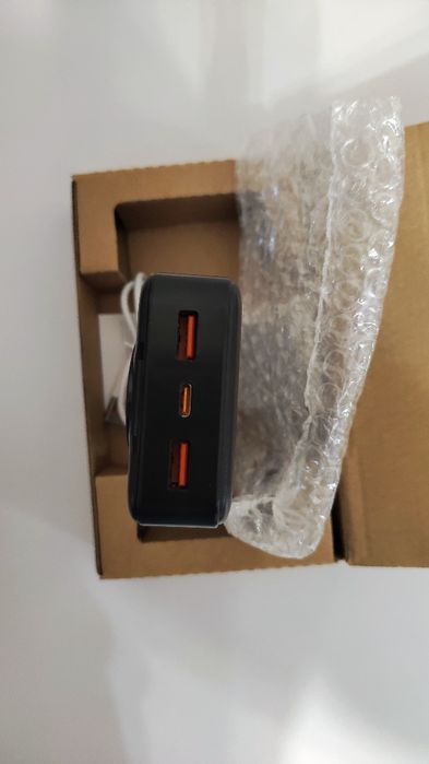 Power bank зі швидкою зарядкою