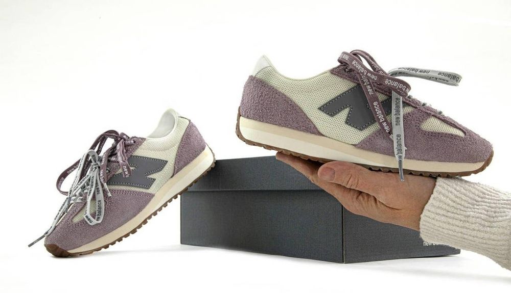 Рожеві кросівки New Balance 471 розмір 36-40