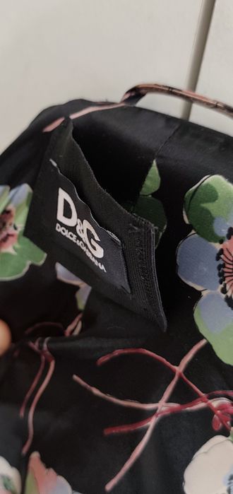 Оригінальний жакет D&G Dolce & Gabbana з квітковою підкладкою.
