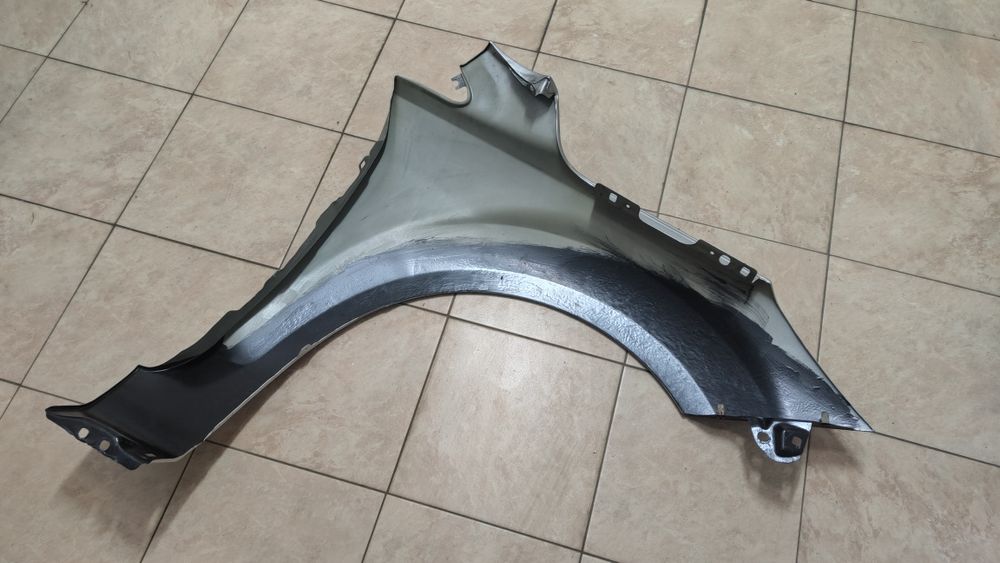 Błotnik lewy przód focus MK2 fl