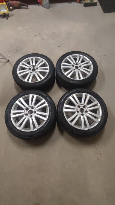 Komplet felg z oponami VW 17cali