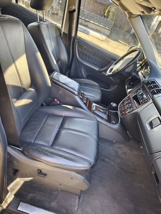 Mercedes ML 2.7 CDI automat, Hak