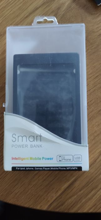 Powerbank solarny obudowa