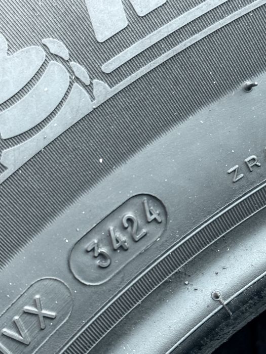 215 60 17 Michelin Alpin 6 99% 2024 Шини Зима