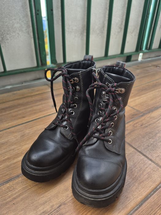 Buty zimowe Lasocki skórzane 37