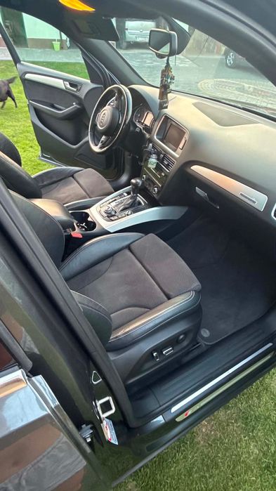 Audi samochód suv