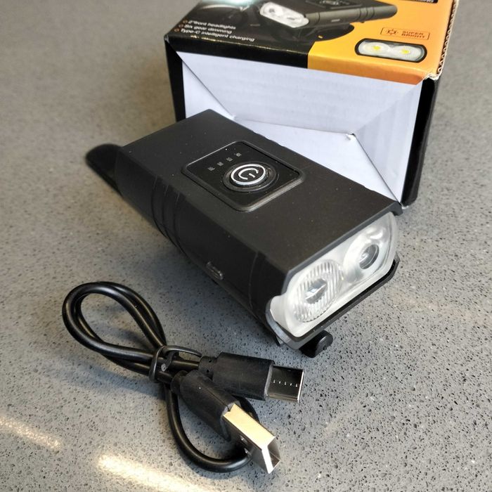 Lanterna Recarregável 1000LM 1200mAh