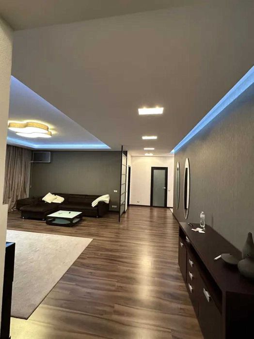 Продаж квартири Печерський район