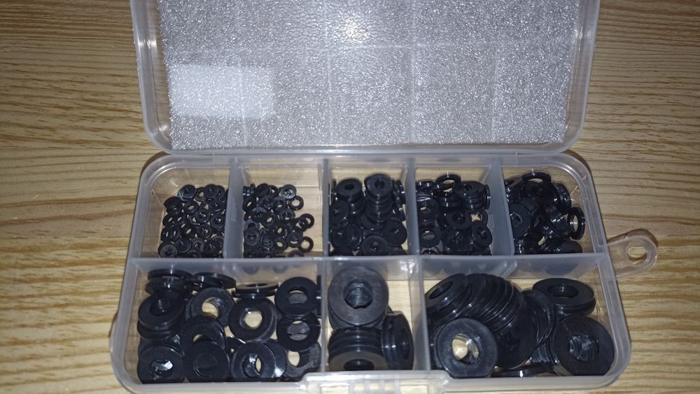 Нейлонові ізоляційні шайбы  350 шт.