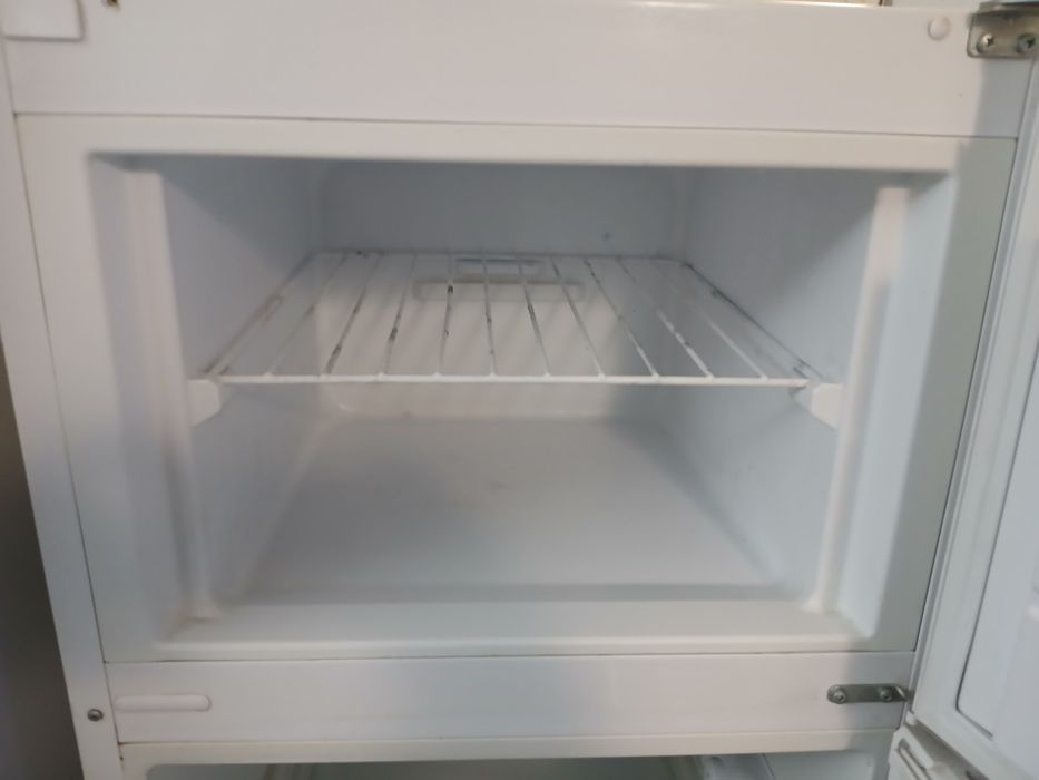 Продам холодильник Vestfrost  в хорошем состоянии