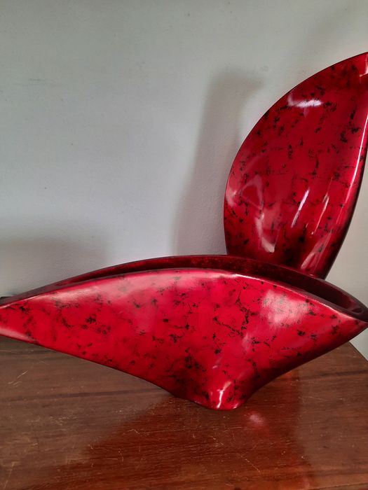 Peças decorativas vermelho e preto