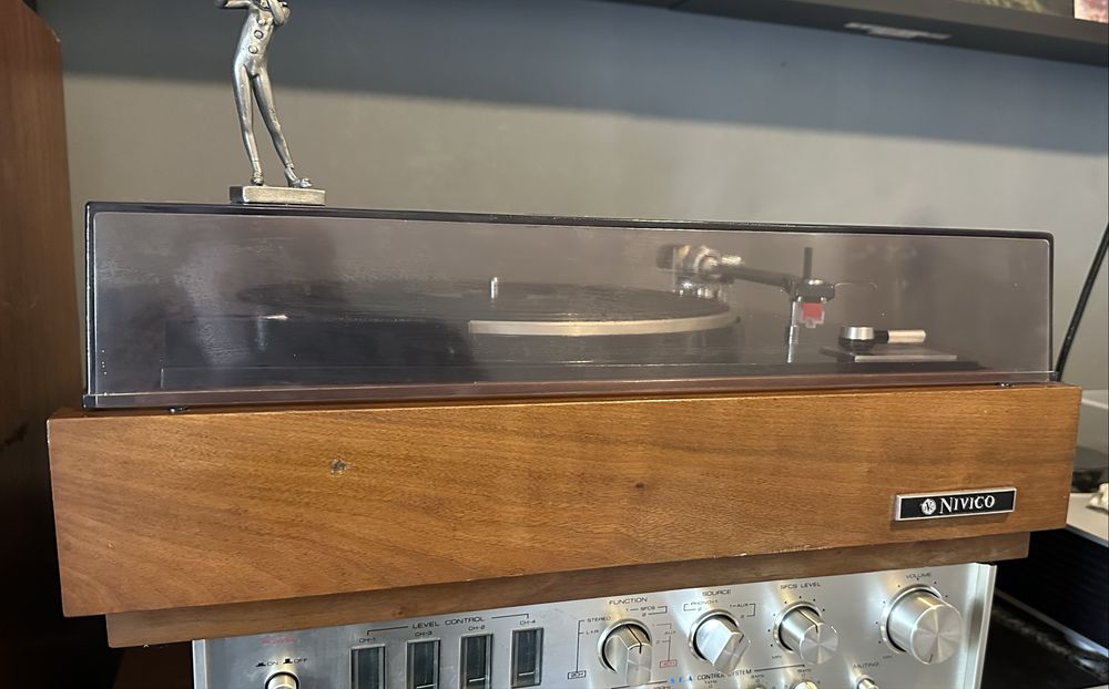 Gira discos  vintage JVC (Nivico) SRP B30E / 5230