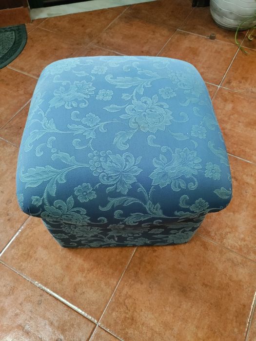Puff resistente 40x40x30