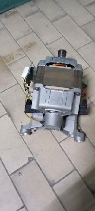 Motor de máquina de lavar roupa Indesit