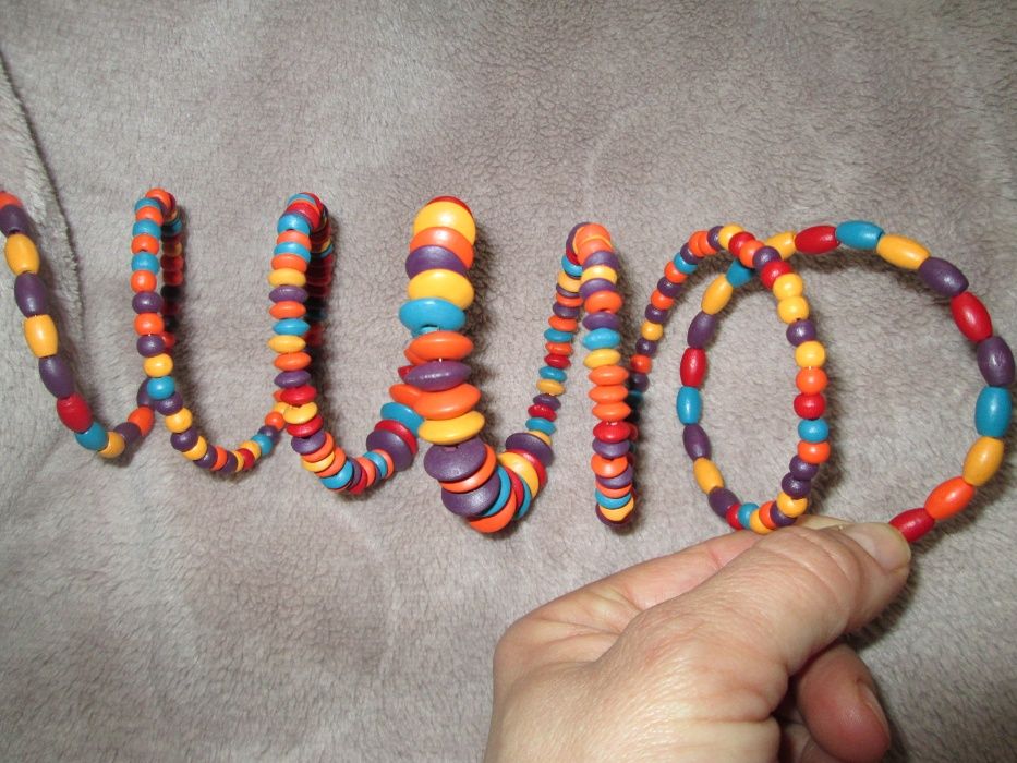 Varias pulseiras em bom estado