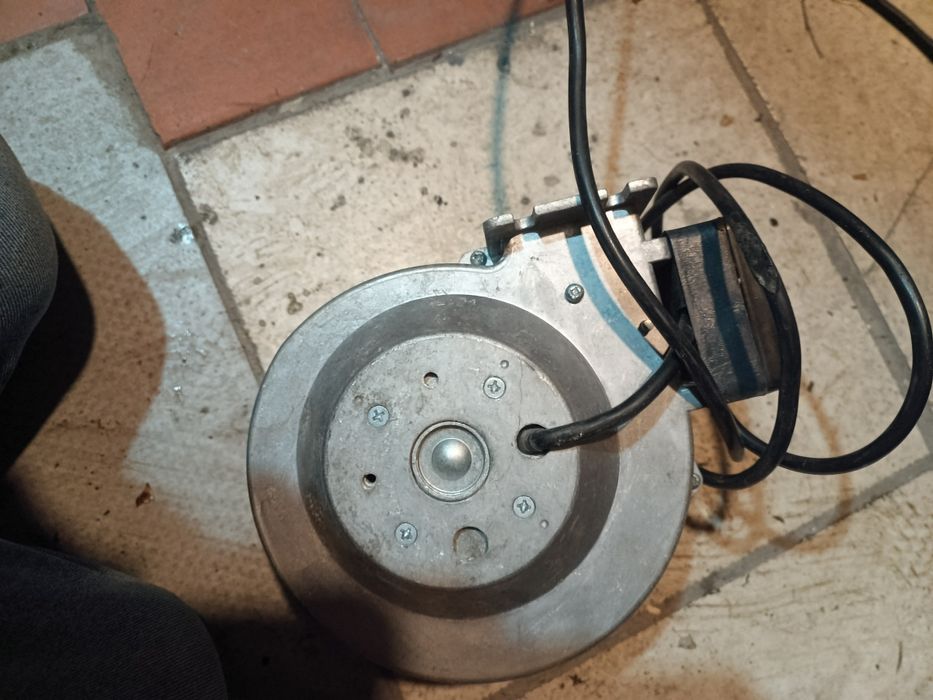 Dmuchawa wentylator do pieca