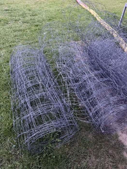 Płot tymczasowy ok 150 mb siatka leśna słupki brama