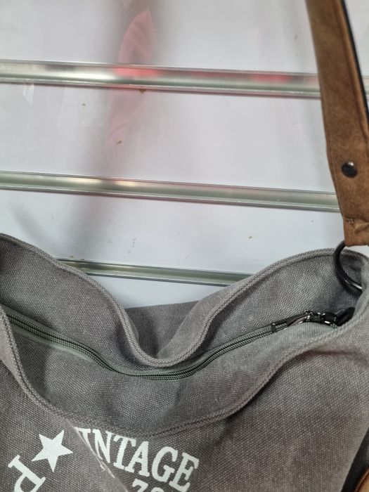 Torebka damska listonoszka