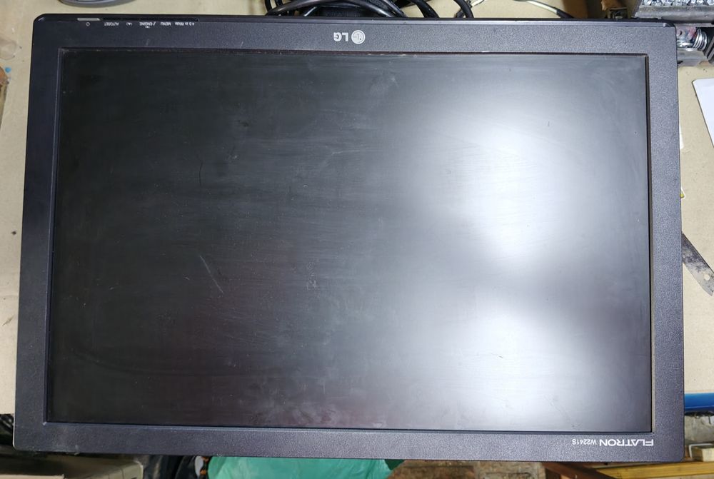 Монітор 22" LG Electronics W2241S-BF Black