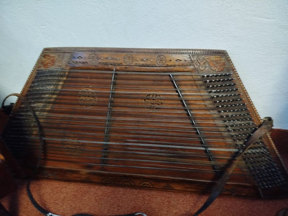 Продам старовинні цимбали