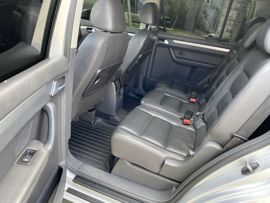 Продам VW Touran 2009р. R-line.