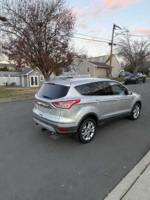 Ford Escape SE      2013