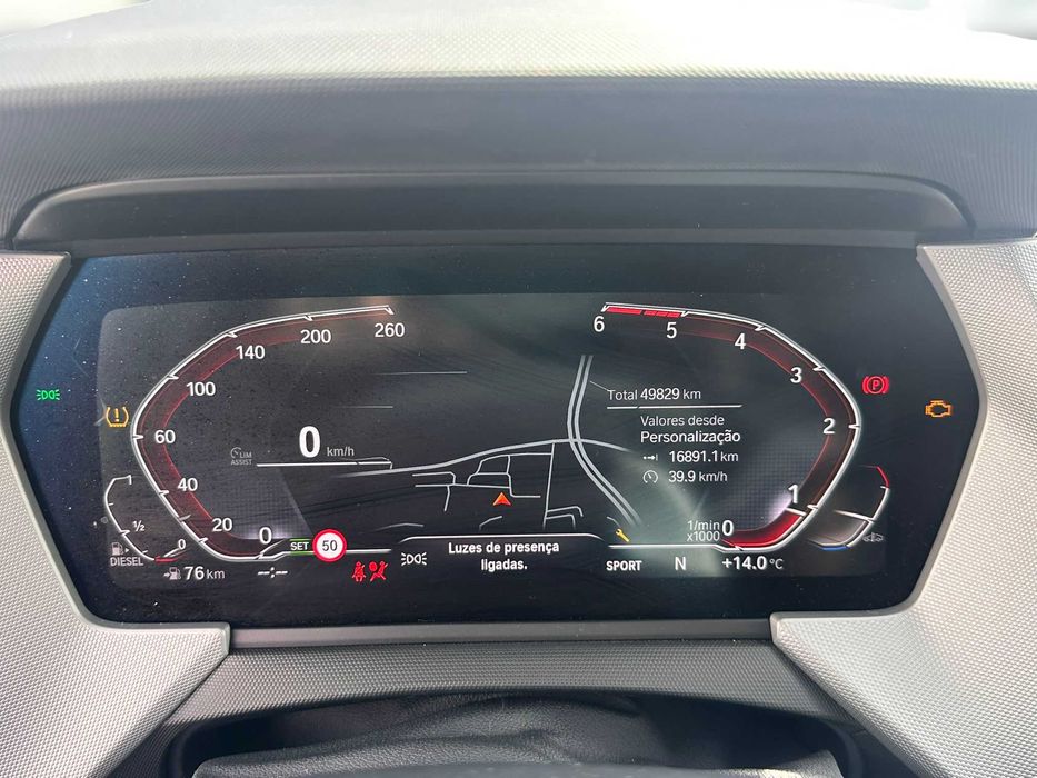 BMW 1 Hatchback (F40) 116 d Salvado