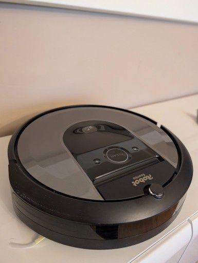 Odkurzacz sprzątający Roomba I7 Stan b.dobry