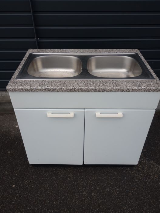 Zlewozmywak z metalową szafką Okazja