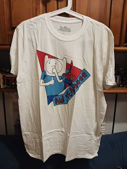 T-Shirts Tamanho L Oficiais de Séries, Filmes e Videojogos (10€ Cada)