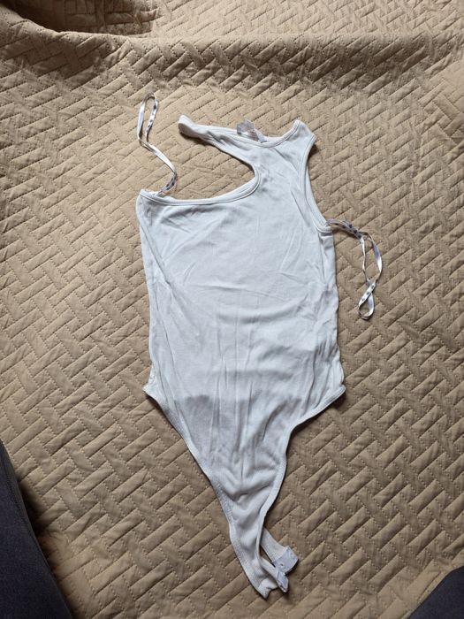 Asymetryczne body Missguided 36