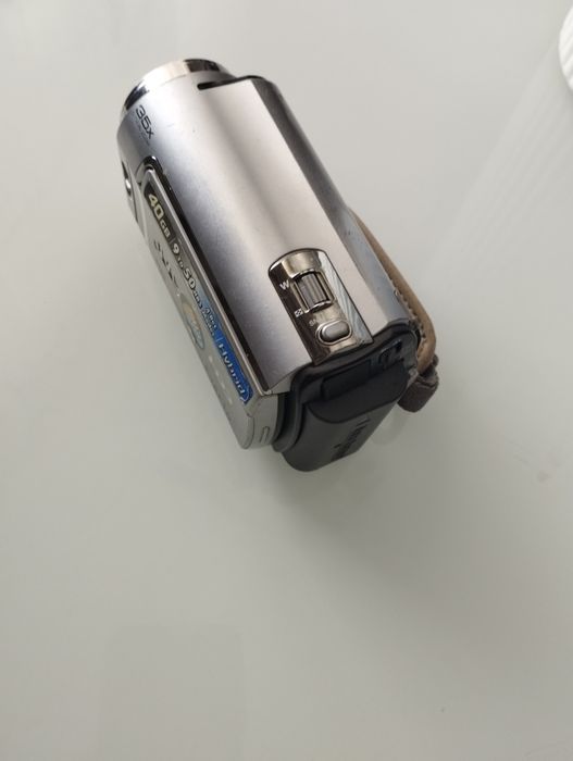 Відеокамера JVC Everio GZ-MG340HER, 40 GB, 35× Optical Zoom