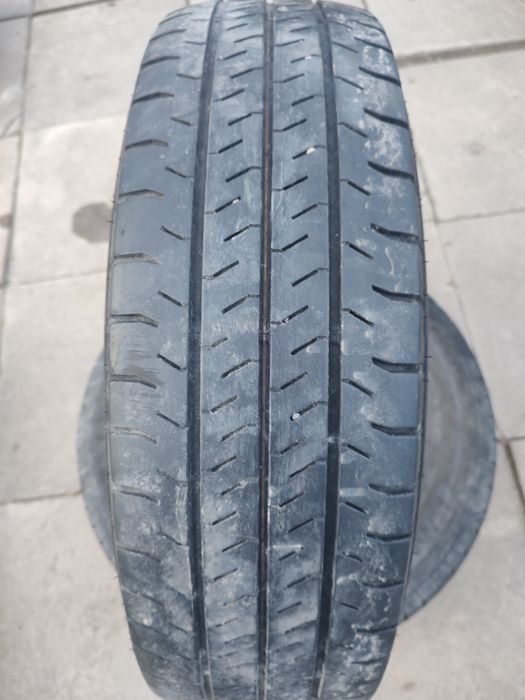 Opony Falken 205/75/16C 2 szt Lato