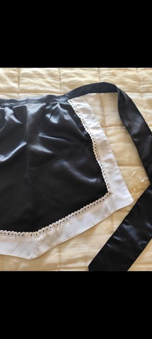 Uniforme de empregada doméstica Preto e Branco