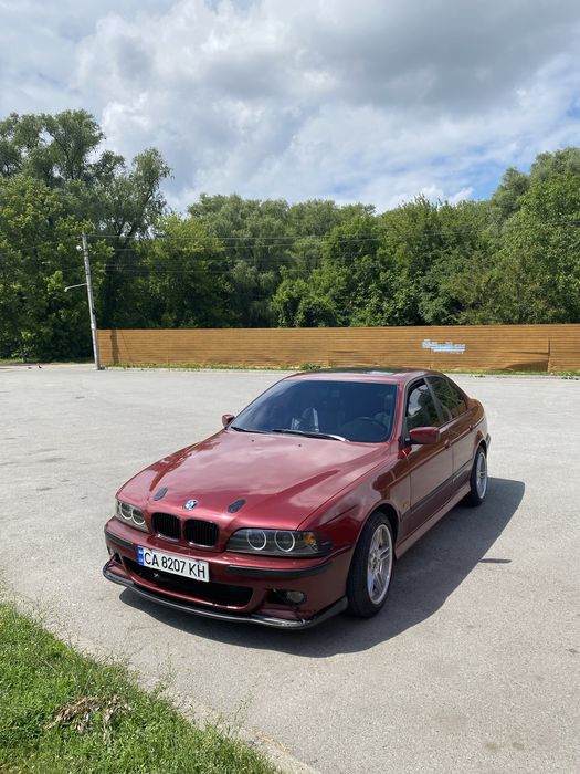Продам BMW 520 E39