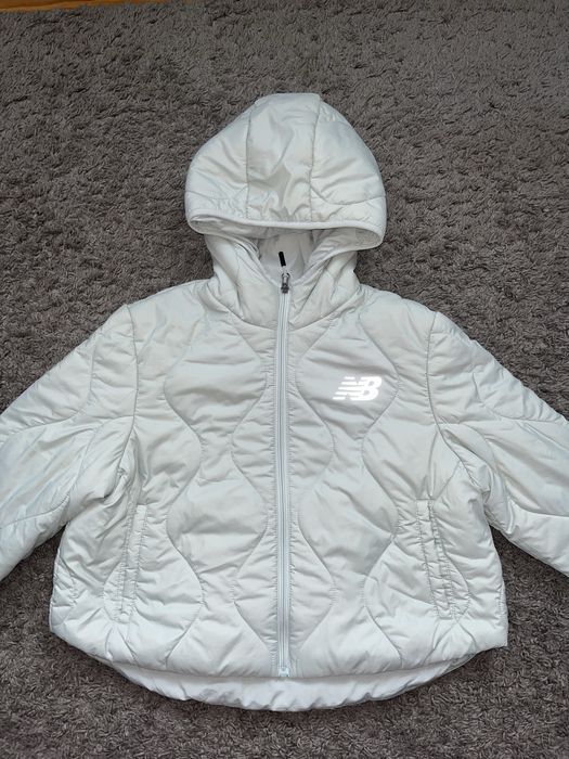 куртка жіноча new balance