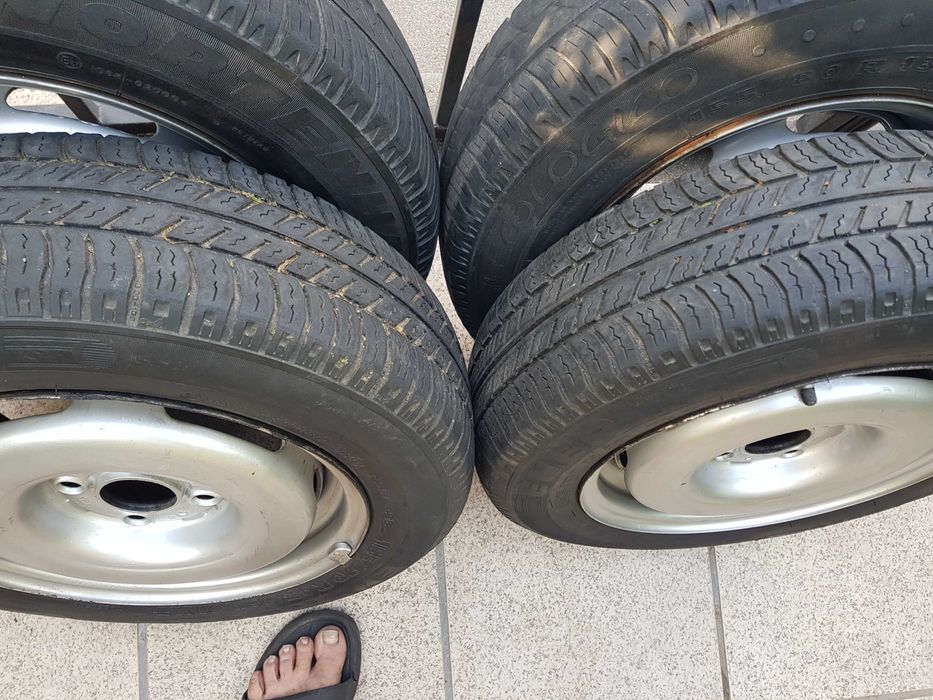 4 jantes vw 13 pneus tampas orig